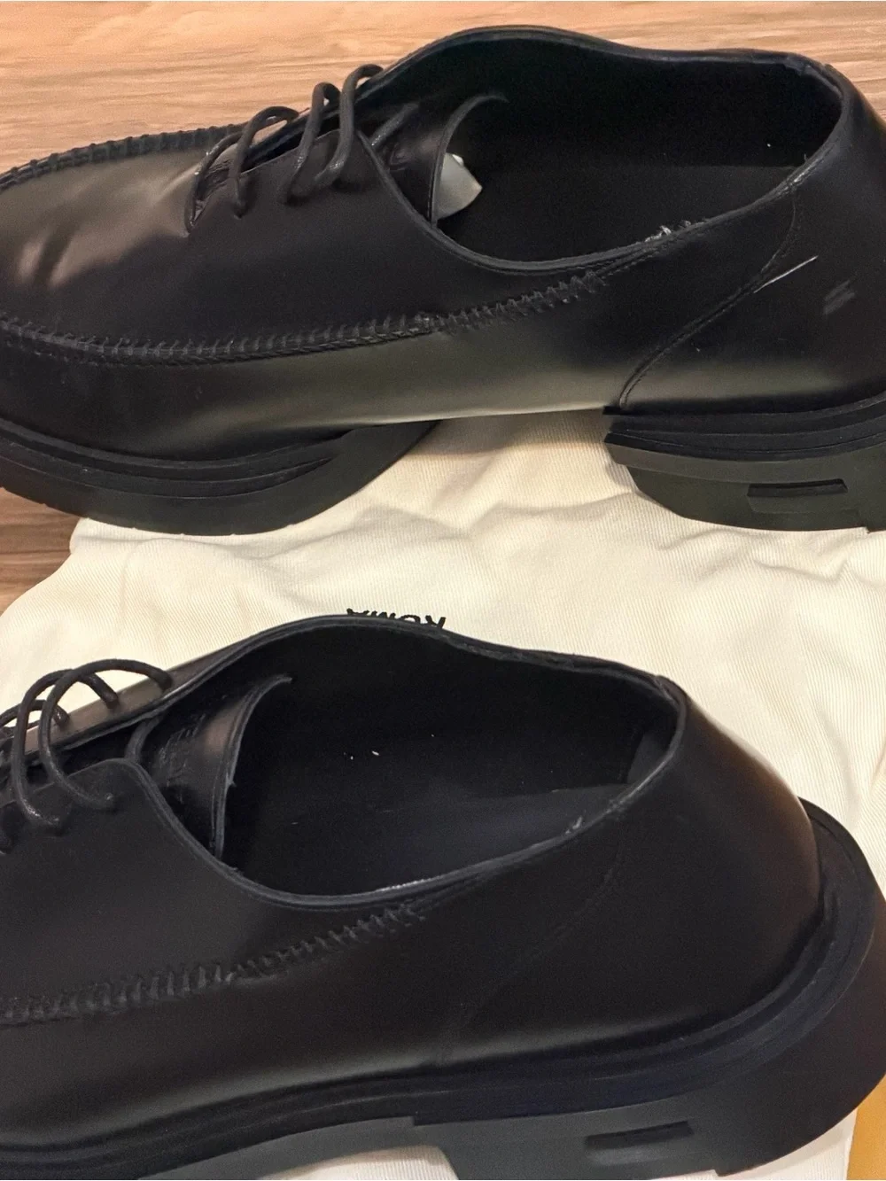 Fendi Black Leather Lace-Up Derby Shoes